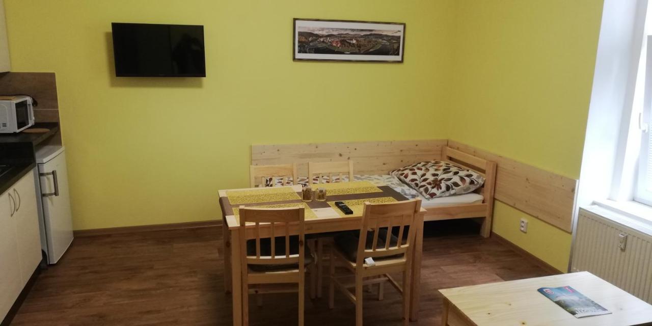 Booking Tržní Decin Exterior foto
