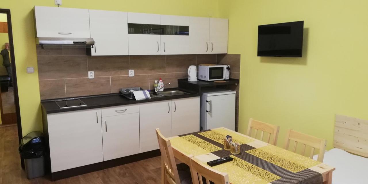 Booking Tržní Decin Exterior foto